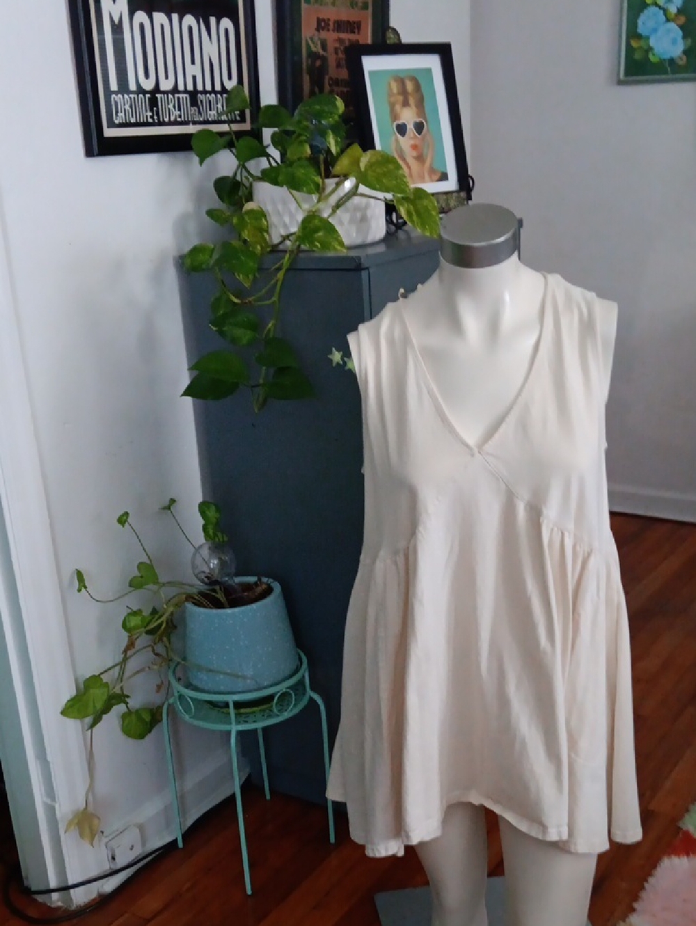 Cream Sleeveless V-Neck Babydoll Tunic Top
